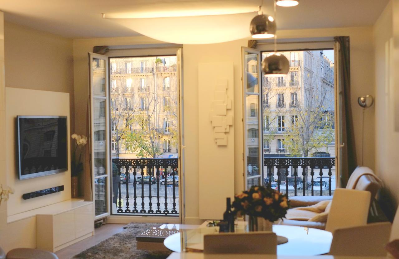 Two Bedroom Luxury Apartment - Balcony With View Of Notre Dame Paris Eksteriør bilde